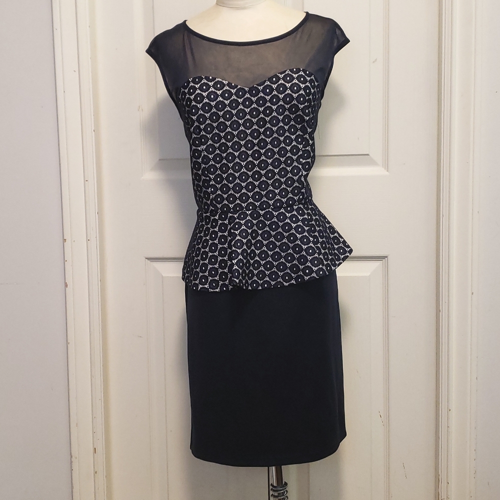 💚3/$60💚 - Enfocus Studio Navy and White Peplum Dress